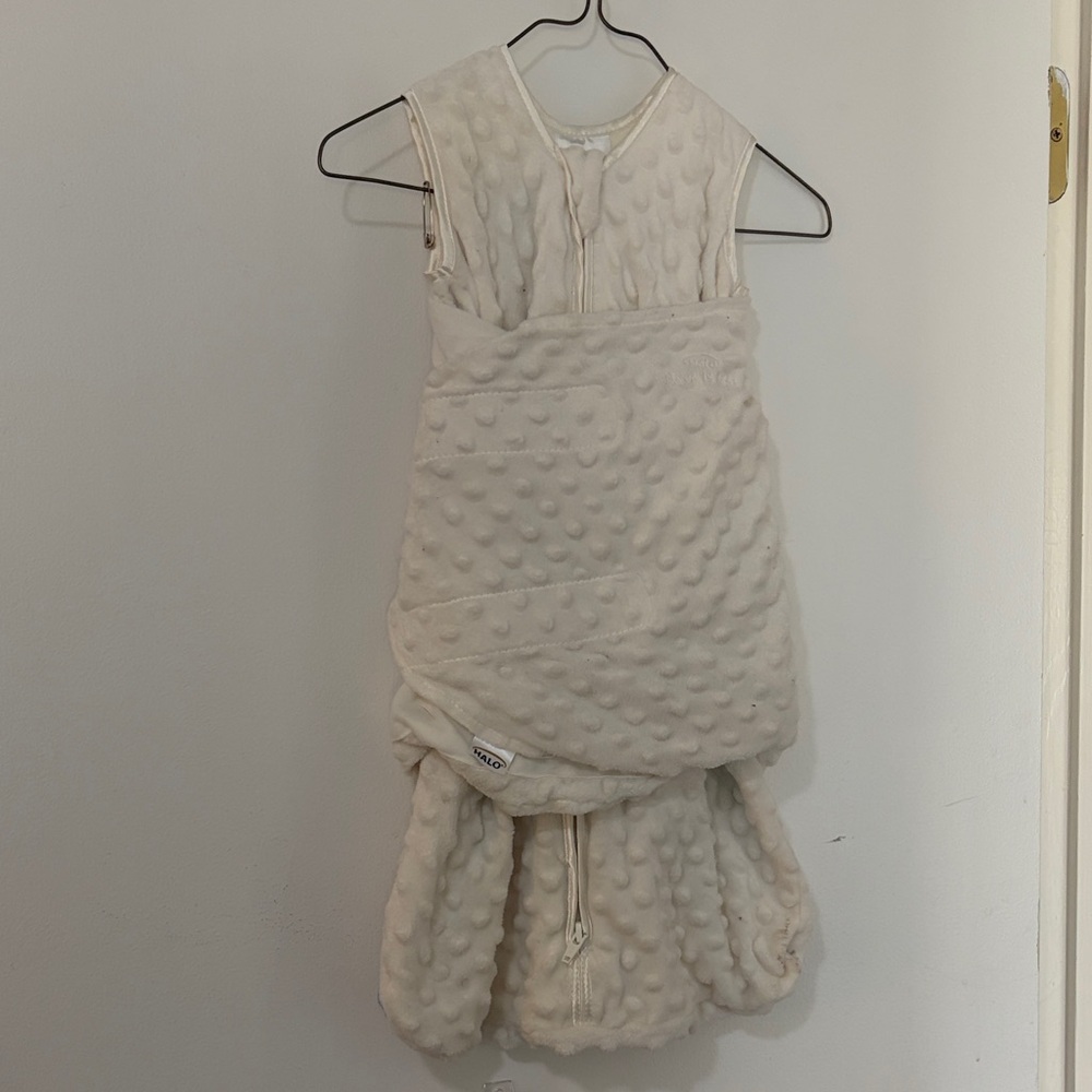 Halo- Cream Sleeveless newborn Sleep Sack